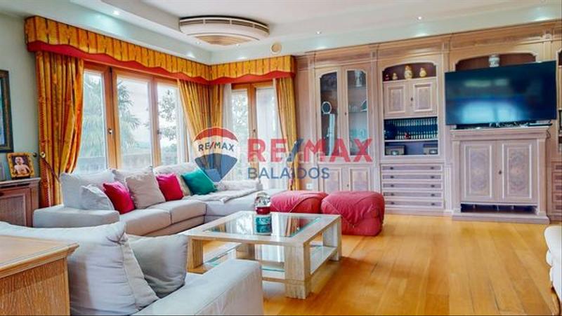 Foto 7e69a452-d648-47f8-98a7-cd9fc74d20a5. Casa amb xemeneia calefacció aparcament piscina a Mos