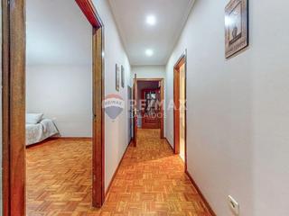 Pis  Rúa do pintor laxeiro. Muy cerca del centro de pontevedra