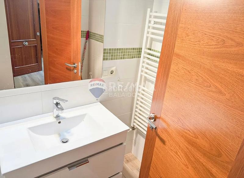 Foto d0af1998-1a6e-4157-8efe-198dfda1d1c0. Appartement in rúa chao 14 in Casco Vello Vigo