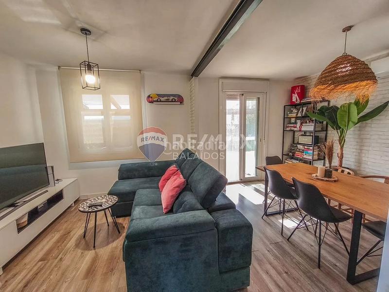 Foto c43ed515-d92e-4515-804d-921ef2a6d6dc. Casa con riscaldamento parcheggio in Valadares - Beade Vigo