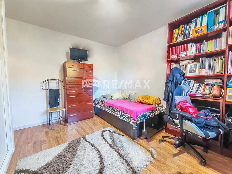Foto db5a219a-6783-44b7-96cc-8b5b6fd9c0db. Casa con riscaldamento parcheggio in Valadares - Beade Vigo