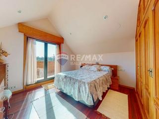 Chalet en Piñeiro 1. Con piscina y jardín