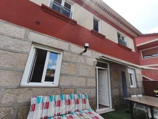 House  Carretera do portal. Ideal varias familias..casa con tres viviendas independientes