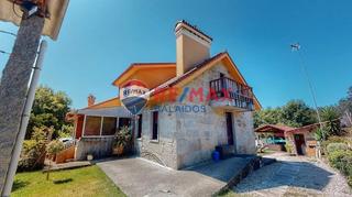 Chalet à Ponteareas. Casa situada en lugar o outeiro ponteareas..