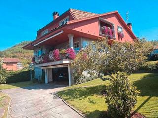 Chalet in Lugar a Gulpilleira 12