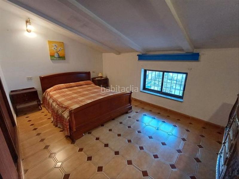 Foto 25f0b4de-774d-4791-8458-970fa7a5b23f. Maison avec parking dans Guarda (A)