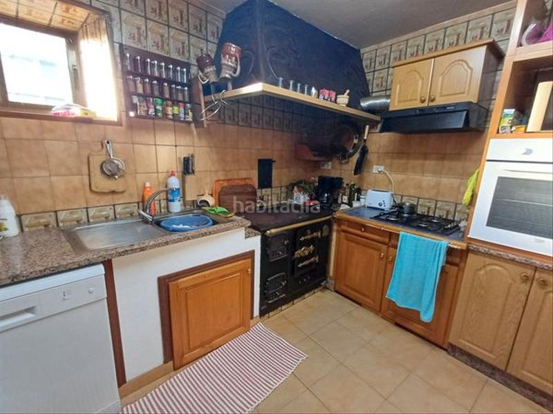 Foto 5249e158-e604-4e15-bb20-6b20a9ce945a. Maison avec parking dans Guarda (A)