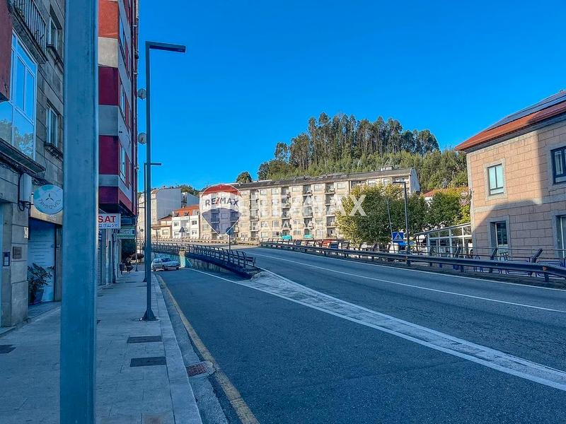 Foto 1b5a2859-2ddd-4e98-8b28-b159da45c2b4. Locale commerciale in Redondela