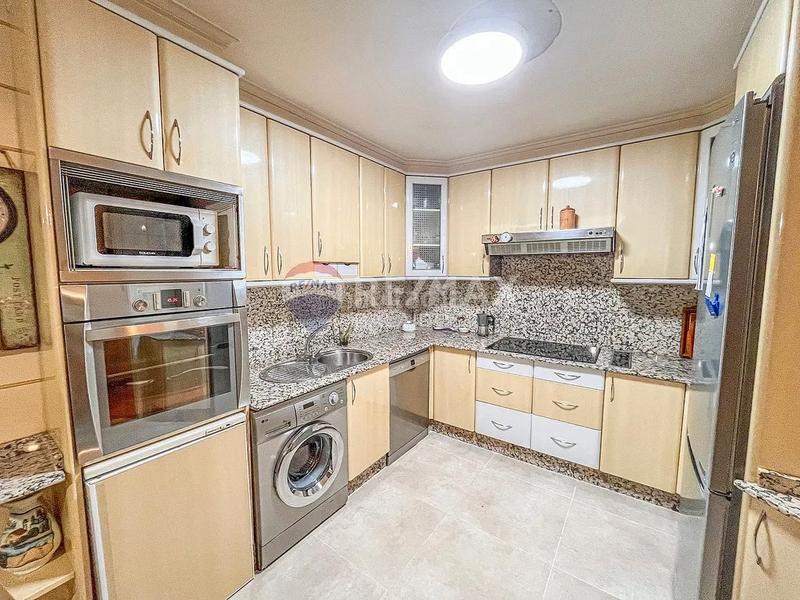 Foto 0a41d594-3481-4509-b69c-238cb73a48b5. Appartamento con riscaldamento parcheggio in Plaza España - Corte Inglés Vigo