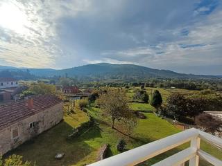 Haus  Barro granxal. Casa a 35 minutos de vigo..para entrar a vivir