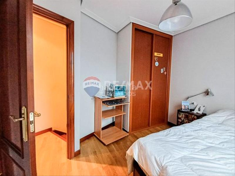 Foto abf703bc-0906-4525-865e-a75ae546eddf. Duplex in rúa de roade 3 in Alcabre Vigo