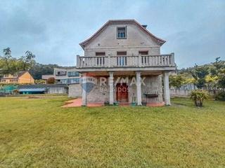 Chalet  Lugar o correlo 20. Casa situada a tan solo 25 minutos de vigo y 3km de ponteareas.