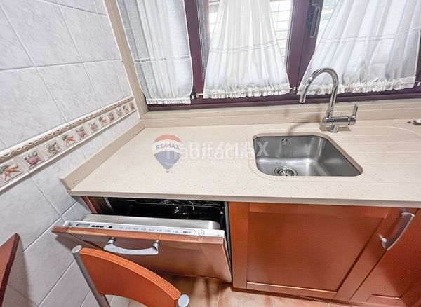 Foto d9116643-4a0a-49bd-a8e0-e287a0bd3805. Casa amb calefacció a Guarda (A)