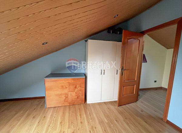 Foto ee7df842-6264-453d-a7bd-13074a7ef445. Casa amb calefacció a Guarda (A)