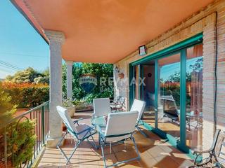 Xalet  Piñeiro. Exclusivo chalet con piscina y jardín