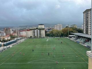 Piso en Rúa de santa maría de oia 5. Zonas ajardinadad comunitarias ..amplia terraza acristalada