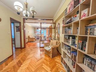 Pis a Praza de Isabel a Católica