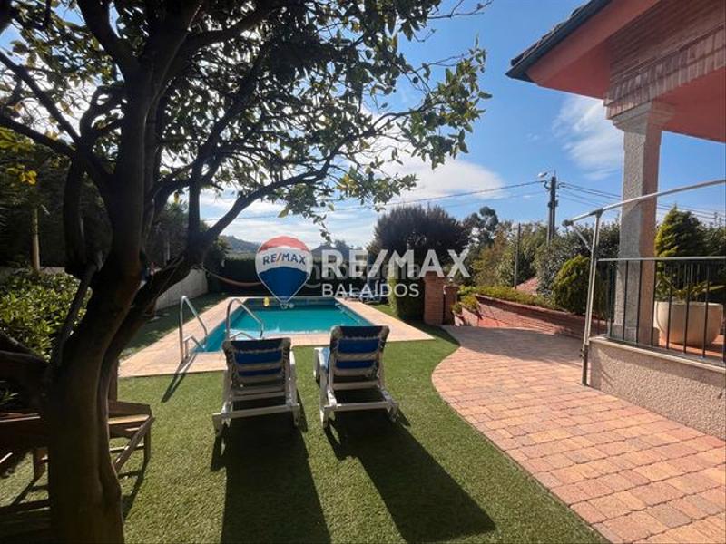 Foto 10c930af-66a0-4fbd-9841-6b796986c8eb. Casa amb xemeneia calefacció aparcament piscina a Gondomar