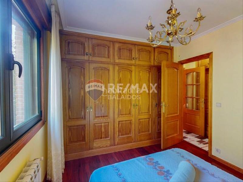 Foto 69e04c23-1d8a-455c-a7b9-2cfd916d7d60. Casa amb xemeneia calefacció aparcament piscina a Gondomar