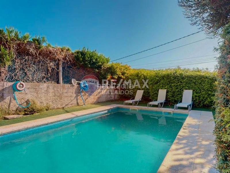 Foto cb53482c-1c50-442b-9c42-1e1e4a57c243. Casa amb xemeneia calefacció aparcament piscina a Gondomar