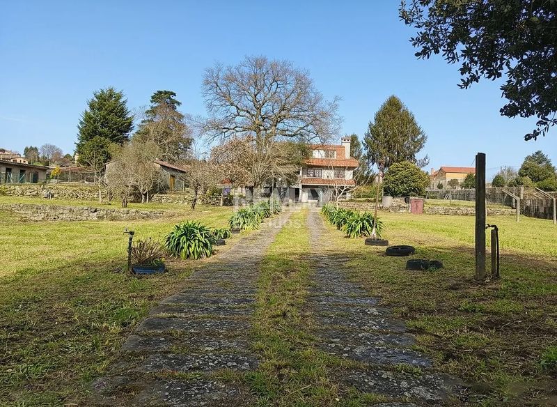 Foto 037ec474-1d1f-45da-887d-f4693037b307. Casa amb calefacció aparcament piscina a Tui