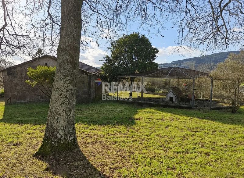 Foto 28872faa-9ea7-4c25-8ebc-790e48cb3b1f. Casa amb calefacció aparcament piscina a Tui