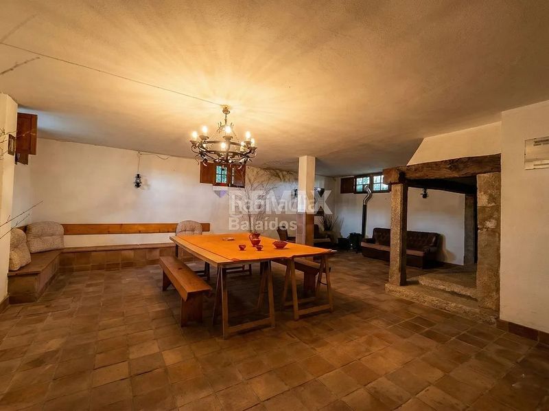 Foto 7ef046a0-f6f6-403a-96d8-fab9cba49583. Casa amb calefacció aparcament piscina a Tui