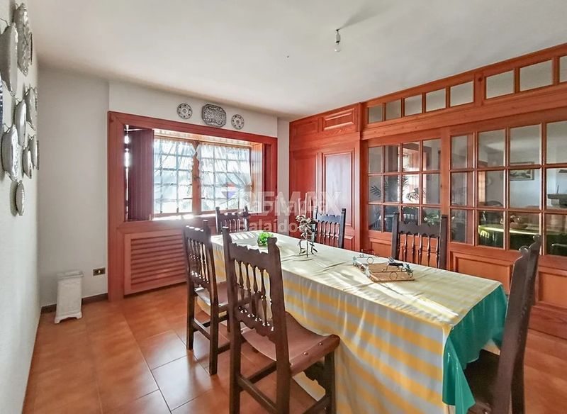 Foto a349476c-6efb-4ec0-8c70-5813fa9491f2. Casa amb calefacció aparcament piscina a Tui