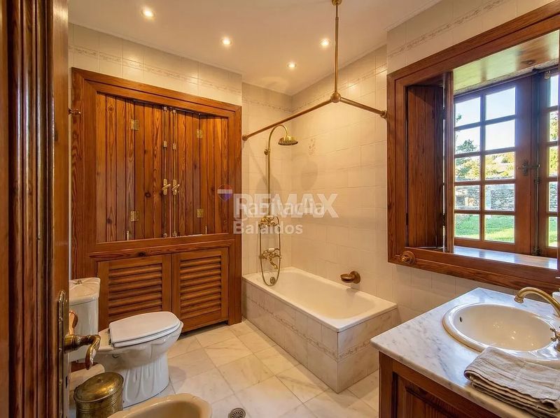 Foto e58744de-7ebd-4bac-8c47-9f040b6c5757. Casa amb calefacció aparcament piscina a Tui