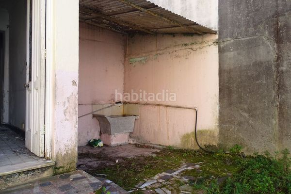 Foto c82f4a74-f69f-4999-aa09-57ca7cde8236. Casa a Plaza de la industria Vigo
