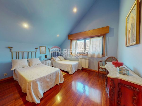 Foto b7887477-0580-4e96-a114-2b5903347184. Xalet amb calefacció aparcament piscina a Gondomar