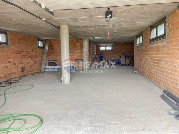 Foto c02d4f63-a78d-48f6-a08d-2ad8bbc82e69. Chalet en Nigrán centro Nigrán