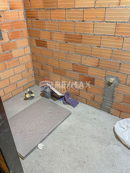 Foto fbd76dcb-d226-46c2-a7cb-d888937f7e0a. Chalet en Nigrán centro Nigrán