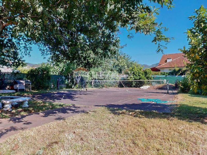 Foto 1ae24814-781c-4007-b7c8-7627938a6b2e. Casa amb xemeneia calefacció aparcament piscina a Gondomar