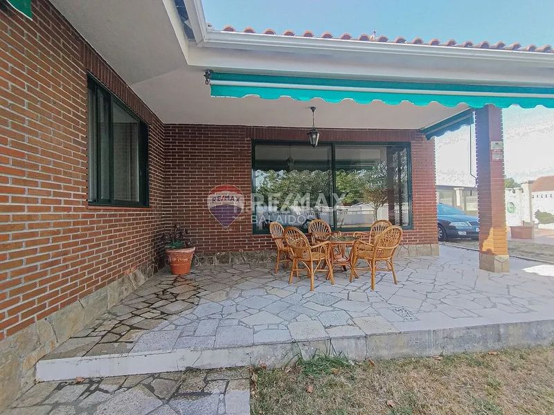 Foto c1bba05d-38e7-4ce3-b88d-5eb66b19253d. Casa amb xemeneia calefacció aparcament piscina a Tomiño