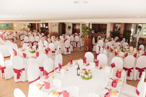 Foto ff9daf5d-af3b-4389-a290-4198cf6cb9e3. Edifici a Guarda (A)