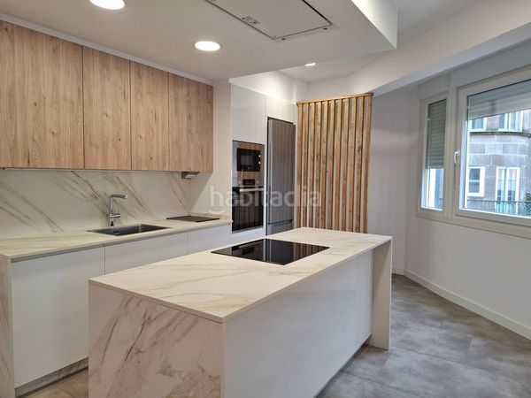 Foto 18c7bd7c-6d7c-4142-93d7-60d3c01bc747. Pis amb calefacció a Plaza España - Corte Inglés Vigo