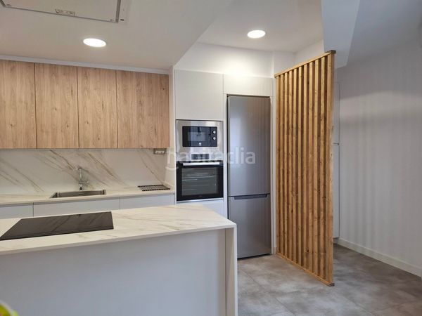 Foto 4d2b270a-a24d-4f05-943e-d8e89af274f9. Pis amb calefacció a Plaza España - Corte Inglés Vigo