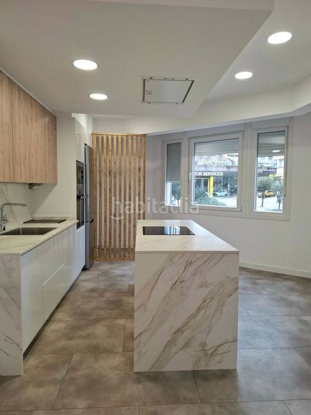 Foto 7df33111-40e7-42b0-9ead-dc674bd2fa33. Pis amb calefacció a Plaza España - Corte Inglés Vigo