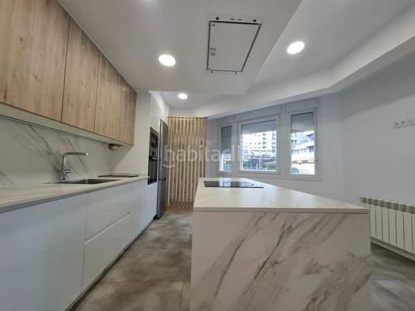 Foto a72fdf5c-cdf9-4f86-9995-cd04df03412e. Pis amb calefacció a Plaza España - Corte Inglés Vigo