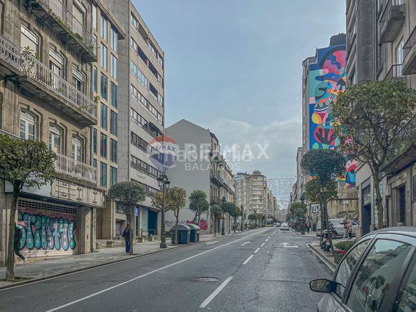 Foto 94c68d8a-c098-4f04-9b90-80e07ad68b2c. Local comercial a Centro - Areal Vigo