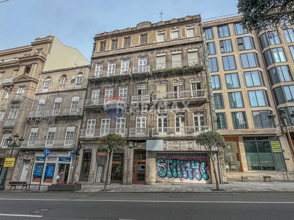 Foto c190491b-6385-4a3c-b5ff-138ca86400ce. Local comercial a Centro - Areal Vigo
