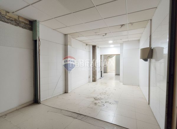 Foto d09e8748-819d-42c4-87f5-3269973a9c78. Local comercial a Centro - Areal Vigo