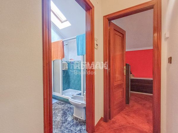 Foto 54aee36f-e836-4aa2-82a0-1b0b0b9460e3. Casa amb calefacció aparcament a Cañiza (A)