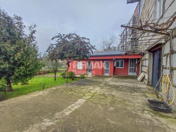 Foto b0cf4d9e-26ee-4d0e-8e5e-b1eba394f32f. Casa amb calefacció aparcament a Cañiza (A)