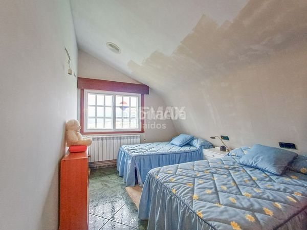 Foto cb21106d-244c-4b54-b1ef-3d2a8e73a917. Casa amb calefacció aparcament a Cañiza (A)