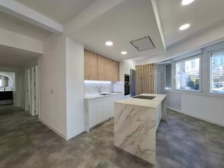 Etagenwohnung in Rúa simón bolívar 31