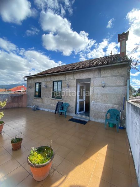 Foto db693fbe-fe85-42a1-9a05-362e457bb63b. Casa adossada amb calefacció aparcament a Tui