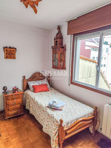 Foto 216bd499-a588-4145-ac3c-e041d7f926e2. Piso en Plaza España - Corte Inglés Vigo