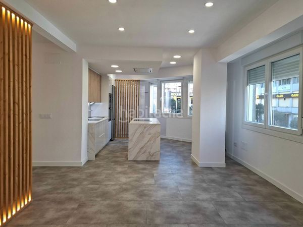 Foto 3369213d-99b1-4e6c-abe9-f9bc6856ccac. Pis amb calefacció a Plaza España - Corte Inglés Vigo